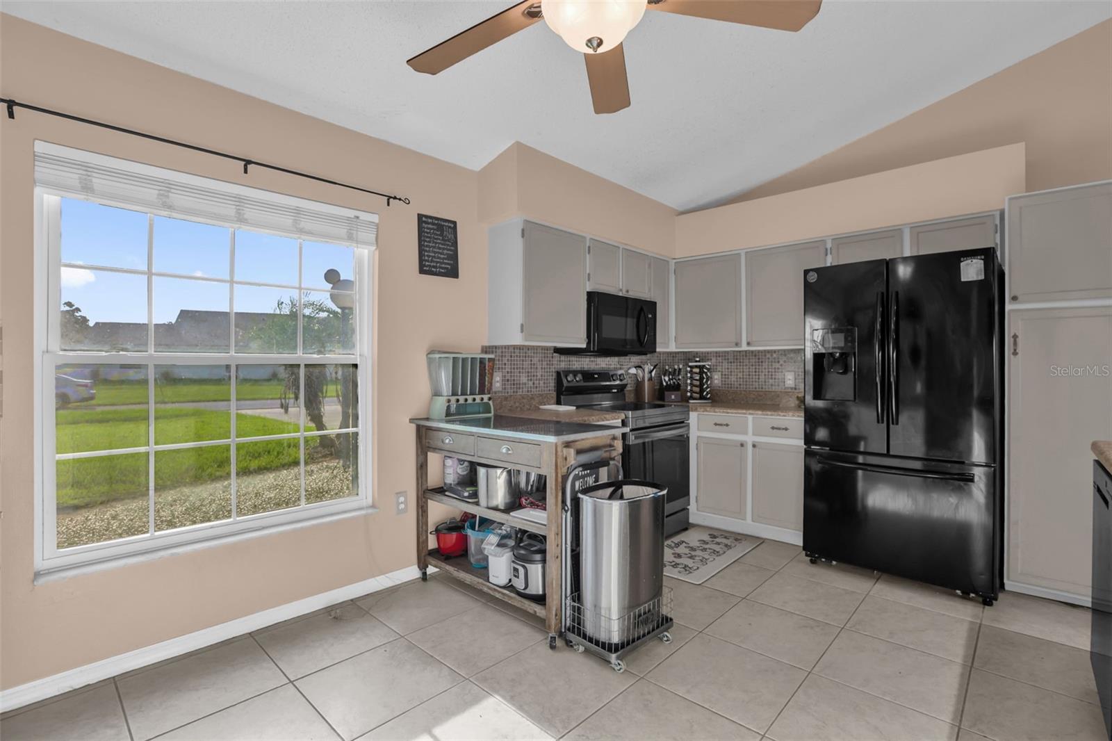 418 GROVEPARK DRIVE