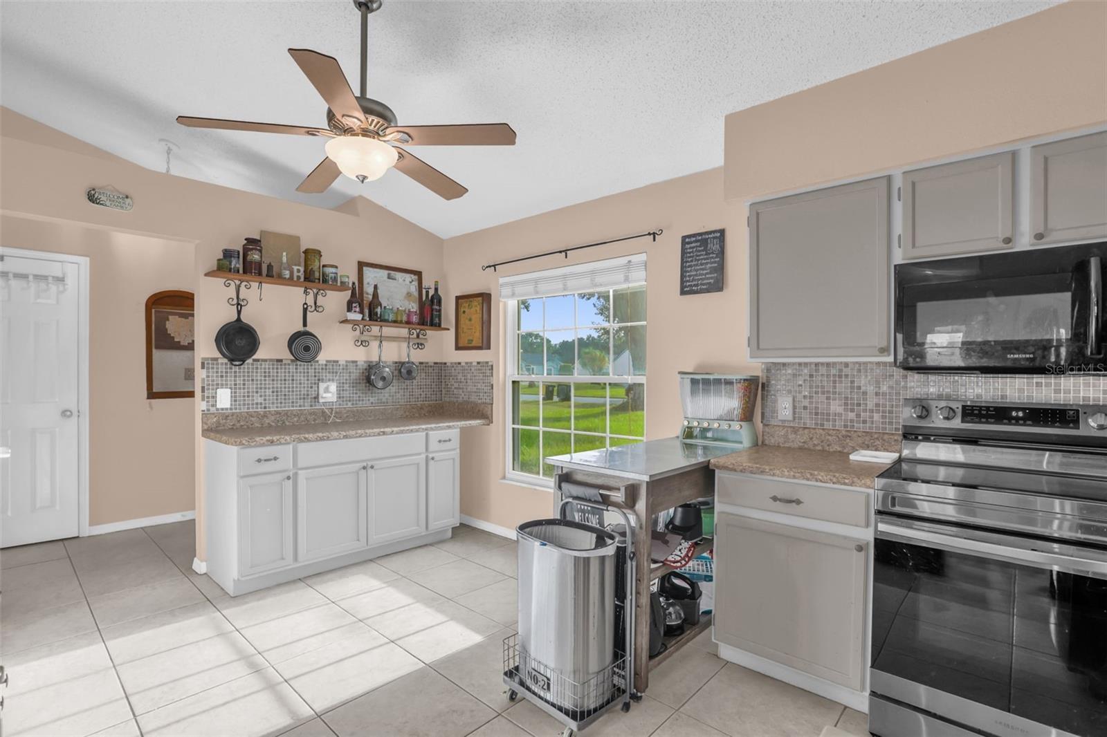 418 GROVEPARK DRIVE