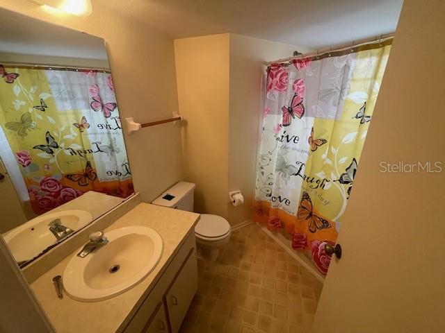 DERBY DOWNS CONDO - Residential