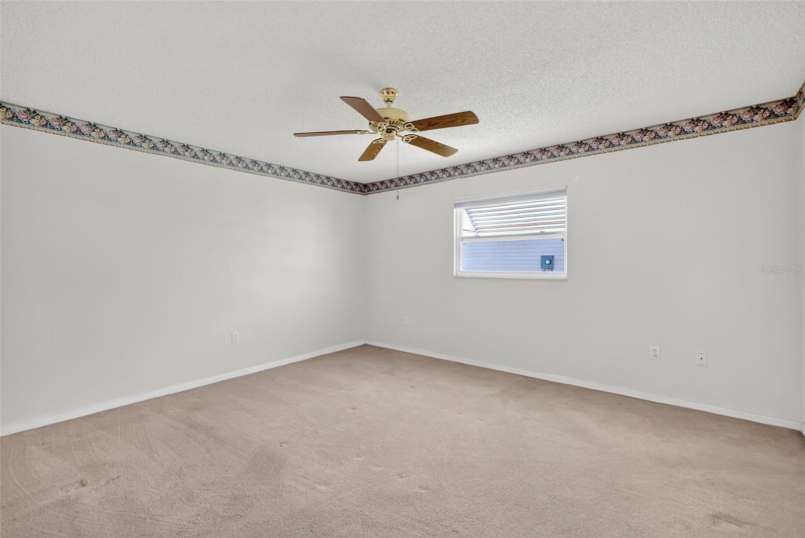 SPRUCE CREEK SOUTH - Residential