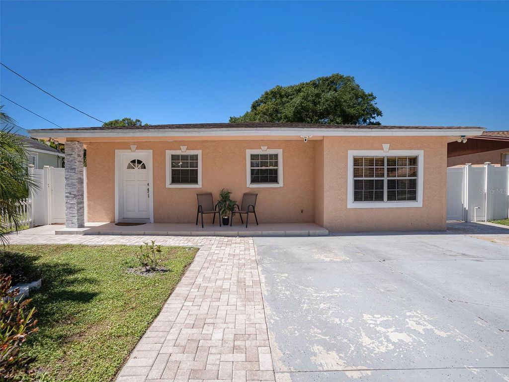 Photo of 8210 Marigold Avenue, Tampa, FL 33614 (MLS # TB8364136)