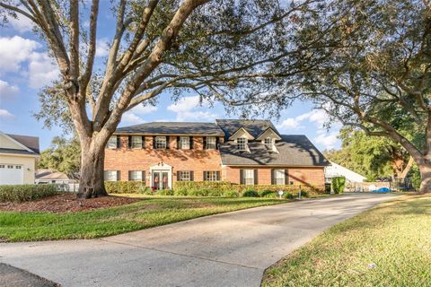 A home in LAKELAND