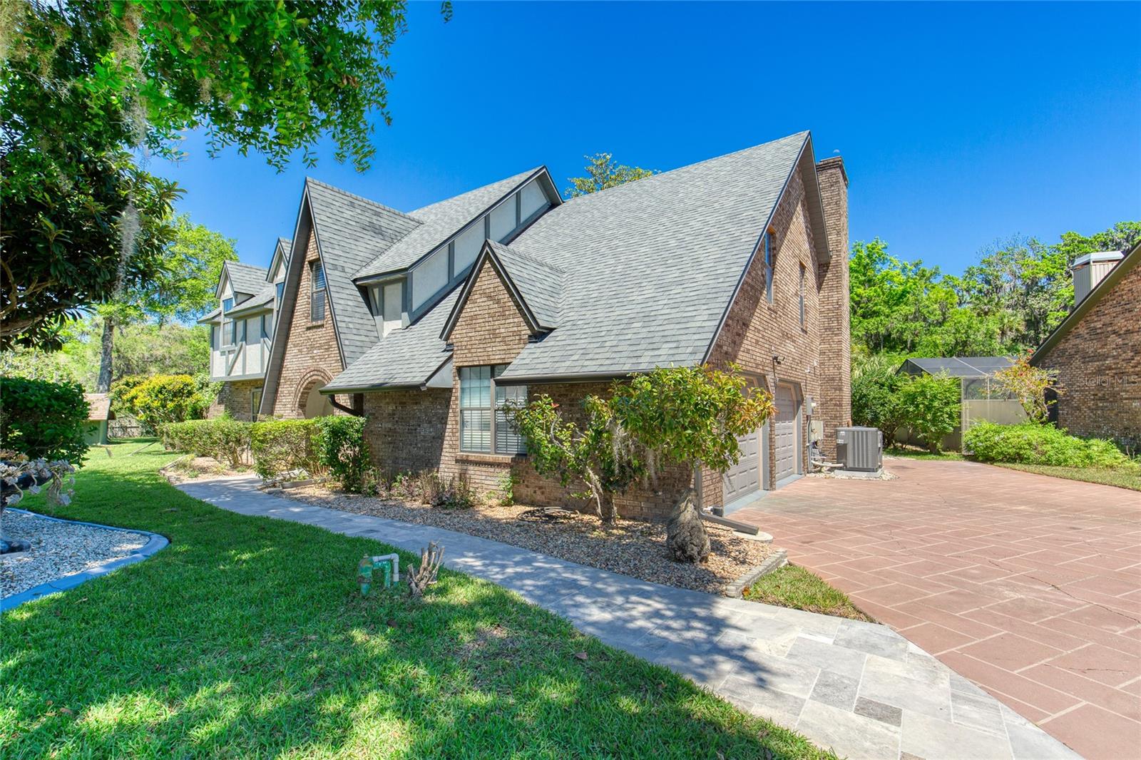 FOX HOLLOW - Residential