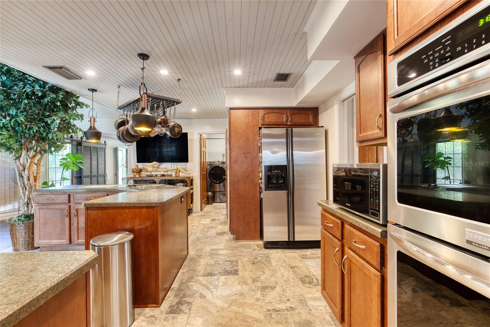 FOX HOLLOW - Residential