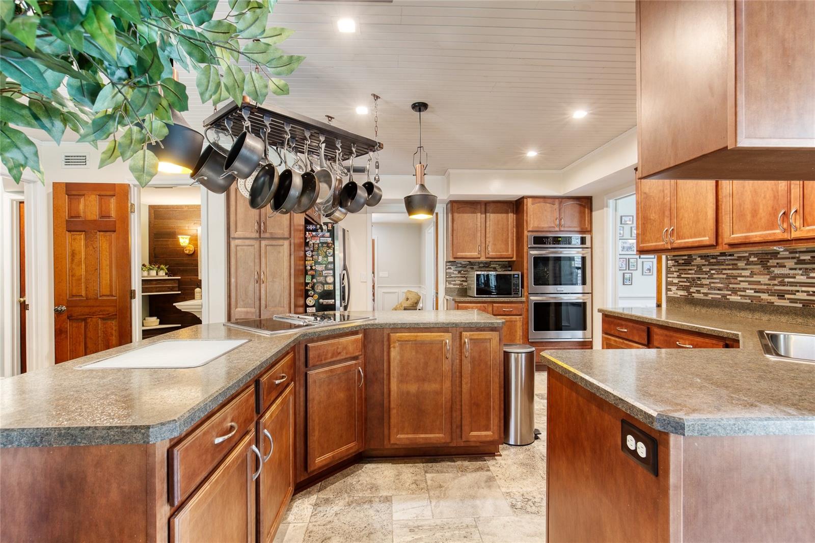 FOX HOLLOW - Residential
