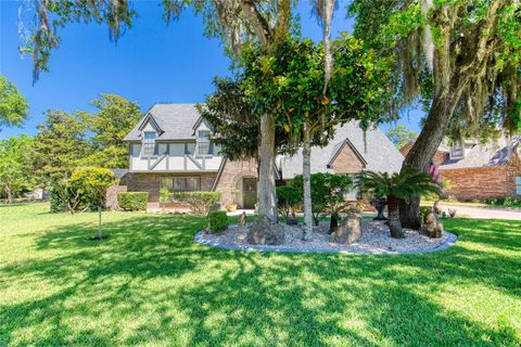 Photo of 18 Silver Fox Trail, Ormond Beach, FL 32174 (MLS # V4948812)