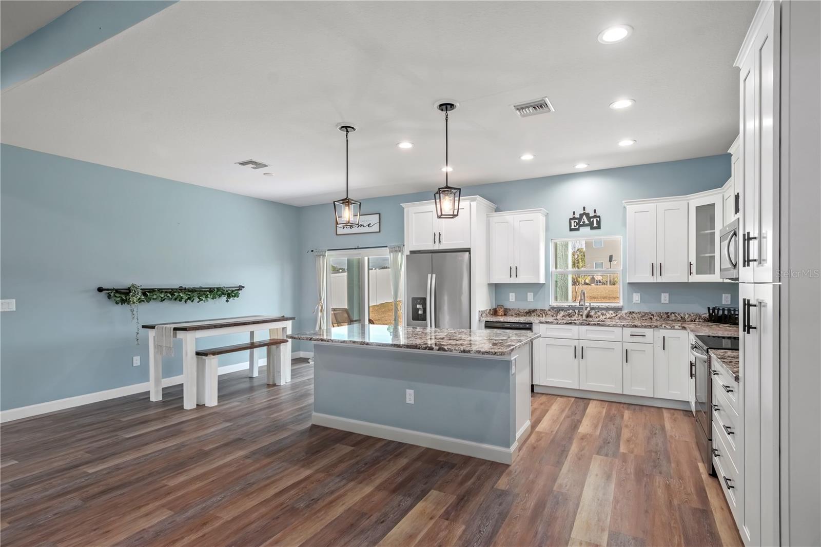 OAKHILL PLANTATION - Residential