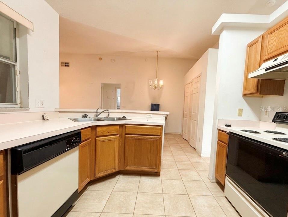 339 INGLENOOK CIRCLE