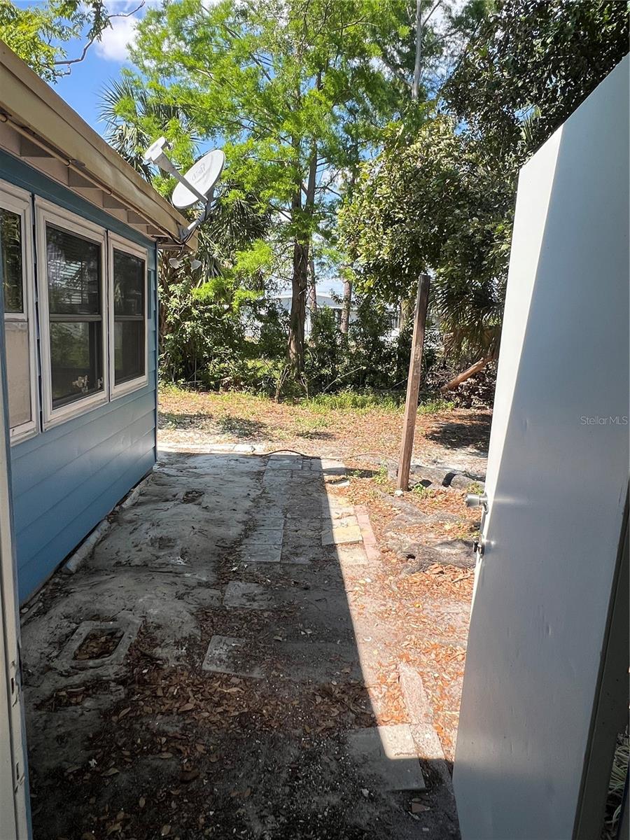 PORT CHARLOTTE SUB SEC76 - Residential Income