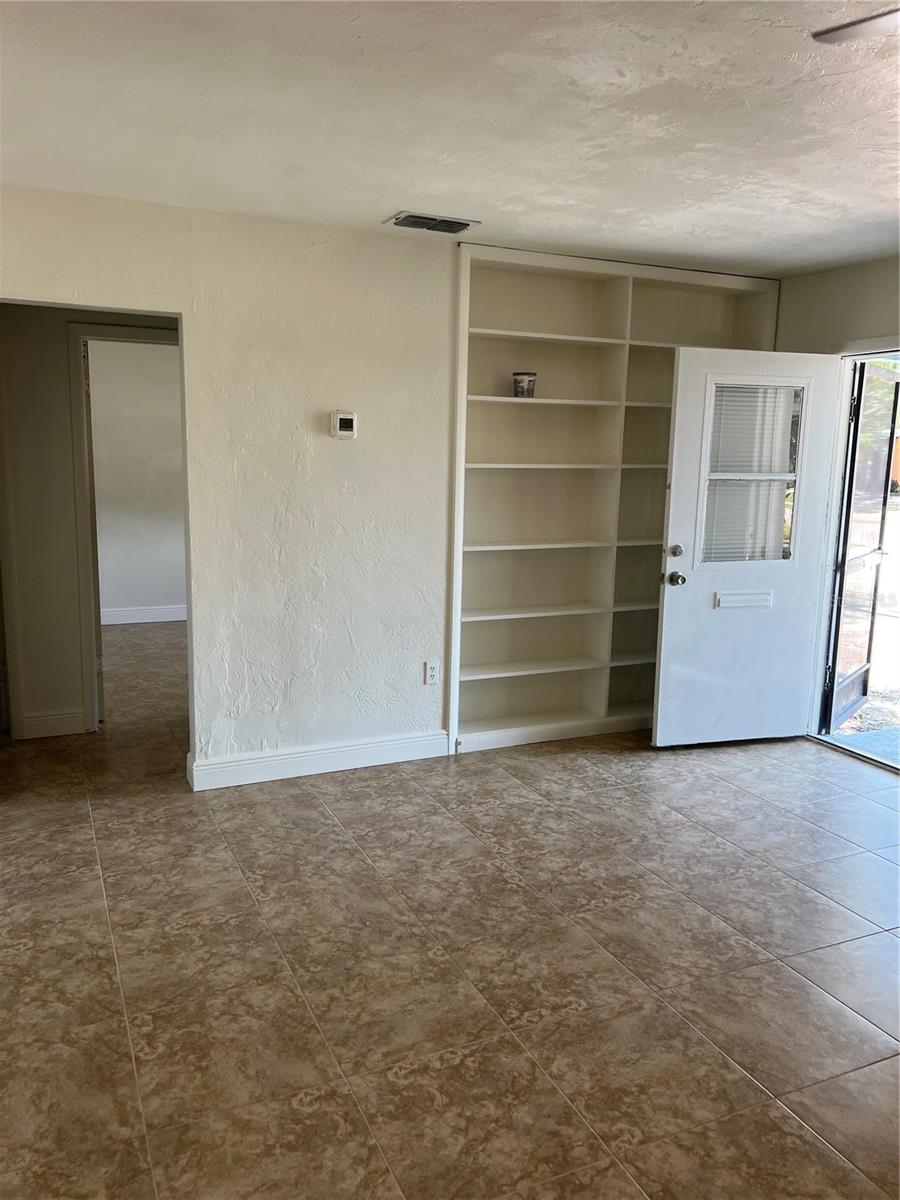 PORT CHARLOTTE SUB SEC76 - Residential Income