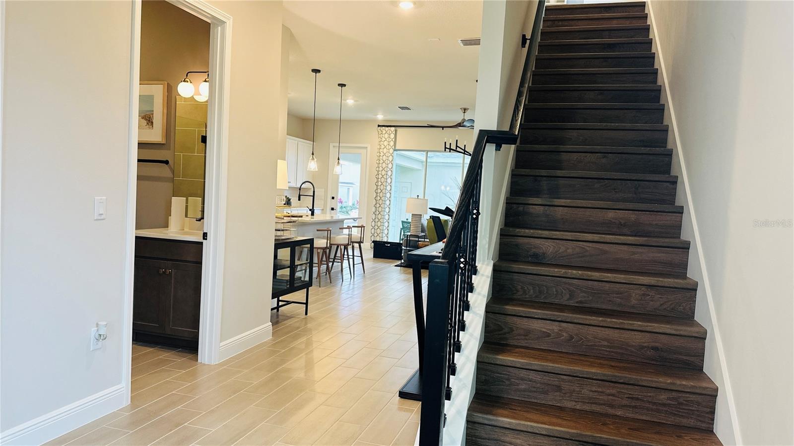 HAMLIN POINTE - Residential Lease