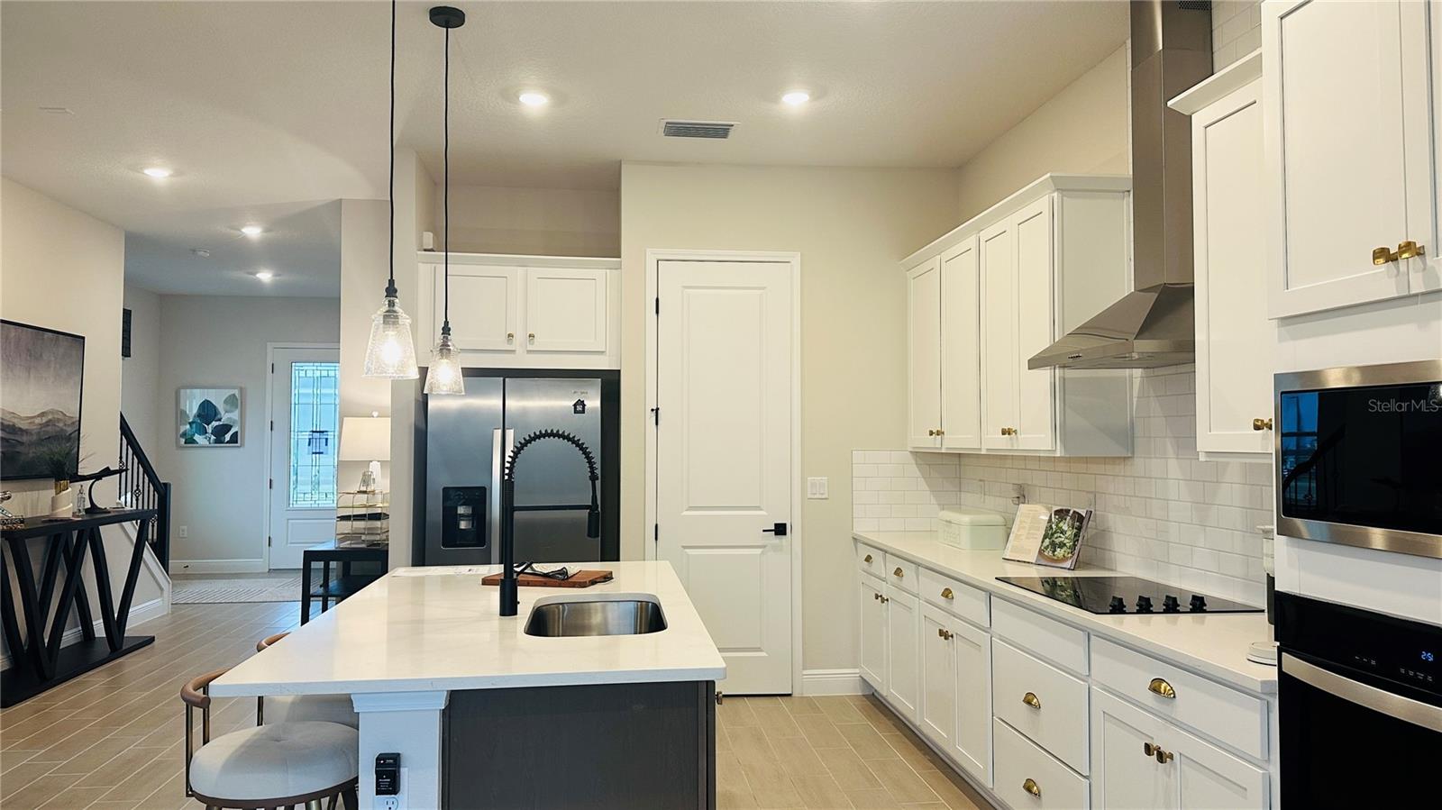 HAMLIN POINTE - Residential Lease