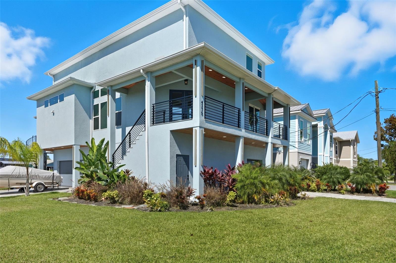 HERNANDO BEACH - Residential