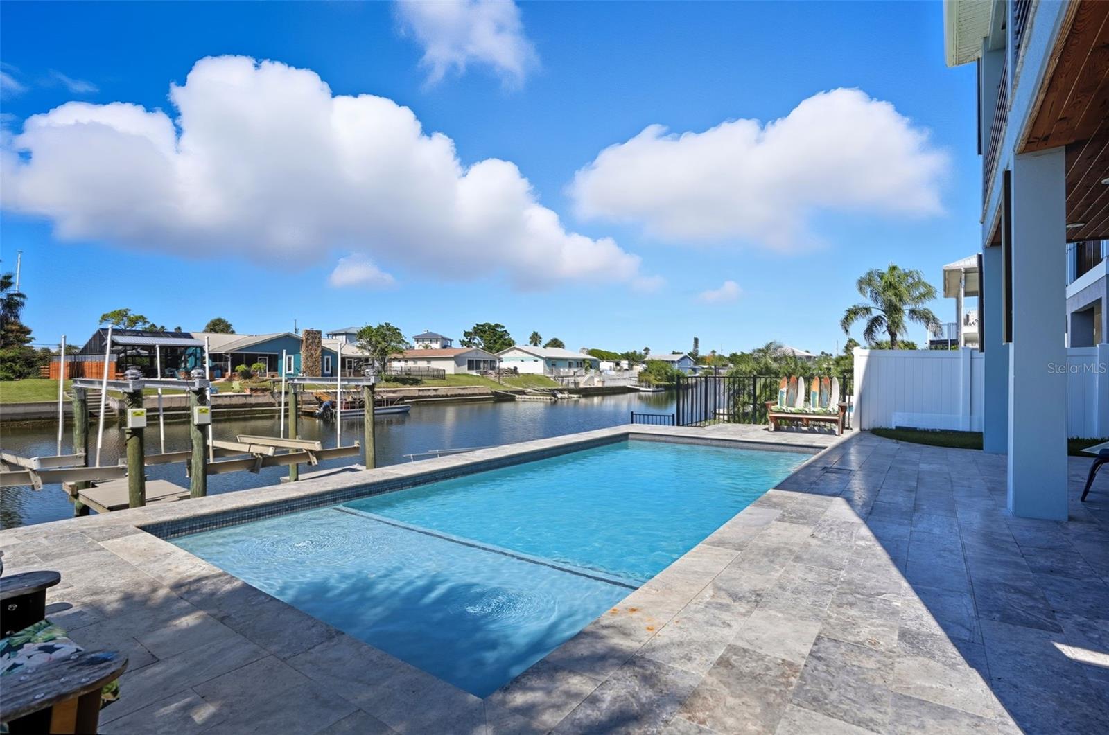 HERNANDO BEACH - Residential