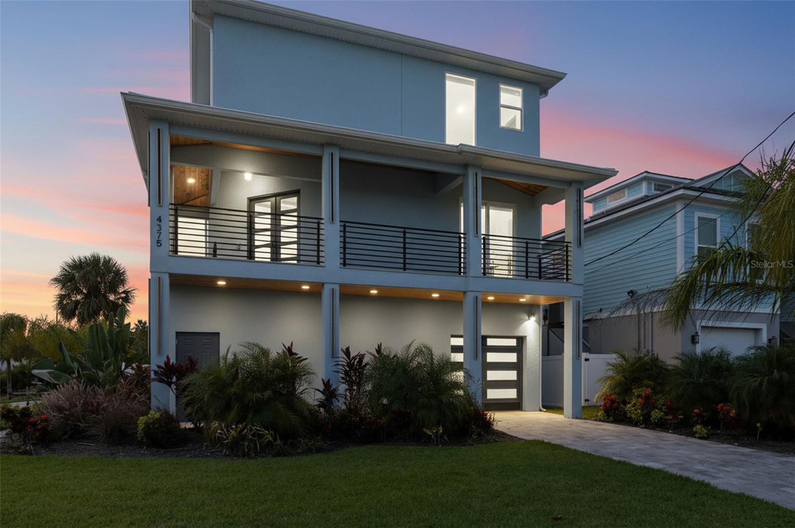 HERNANDO BEACH - Residential