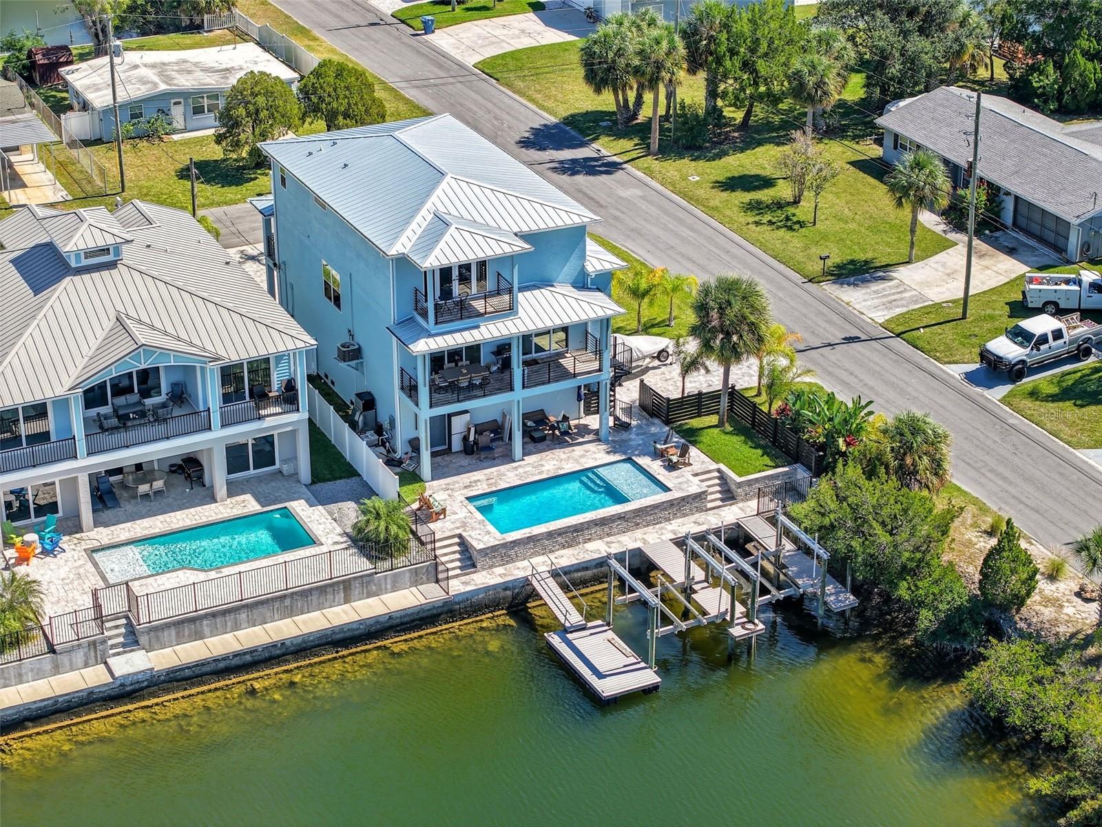 HERNANDO BEACH - Residential