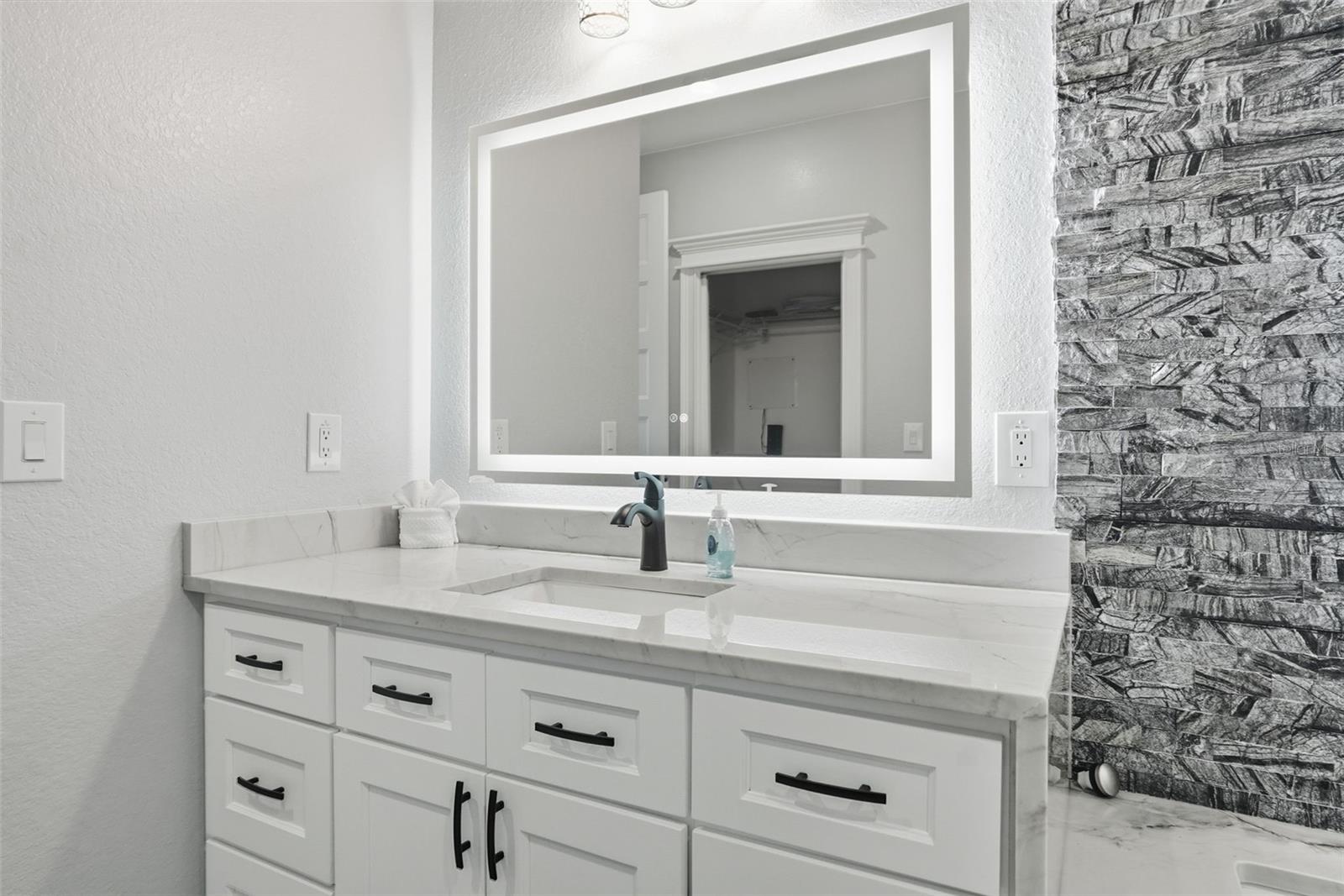 HERNANDO BEACH - Residential