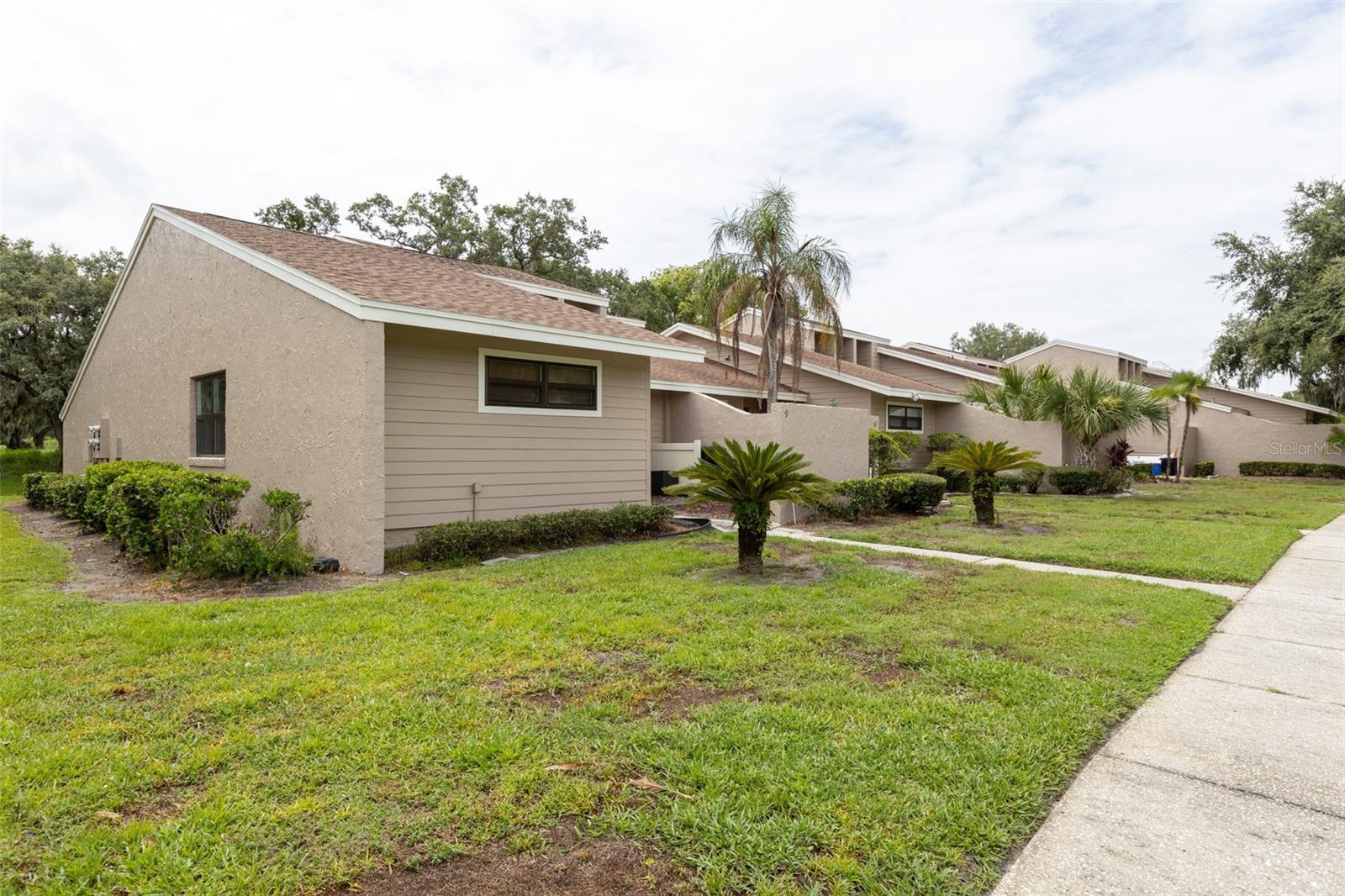 5225 IMPERIAL LAKES BOULEVARD 9