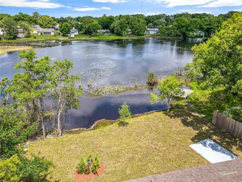 A home in DEBARY