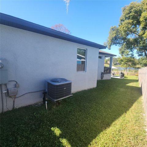 A home in DEBARY