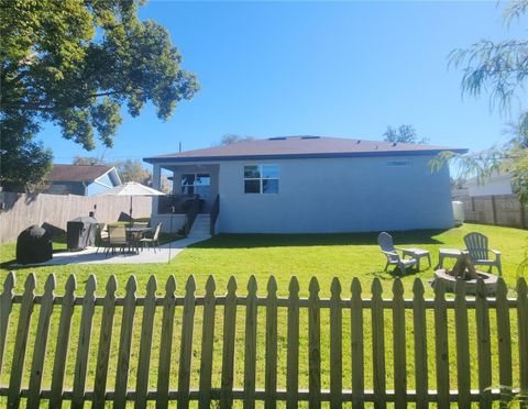 A home in DEBARY