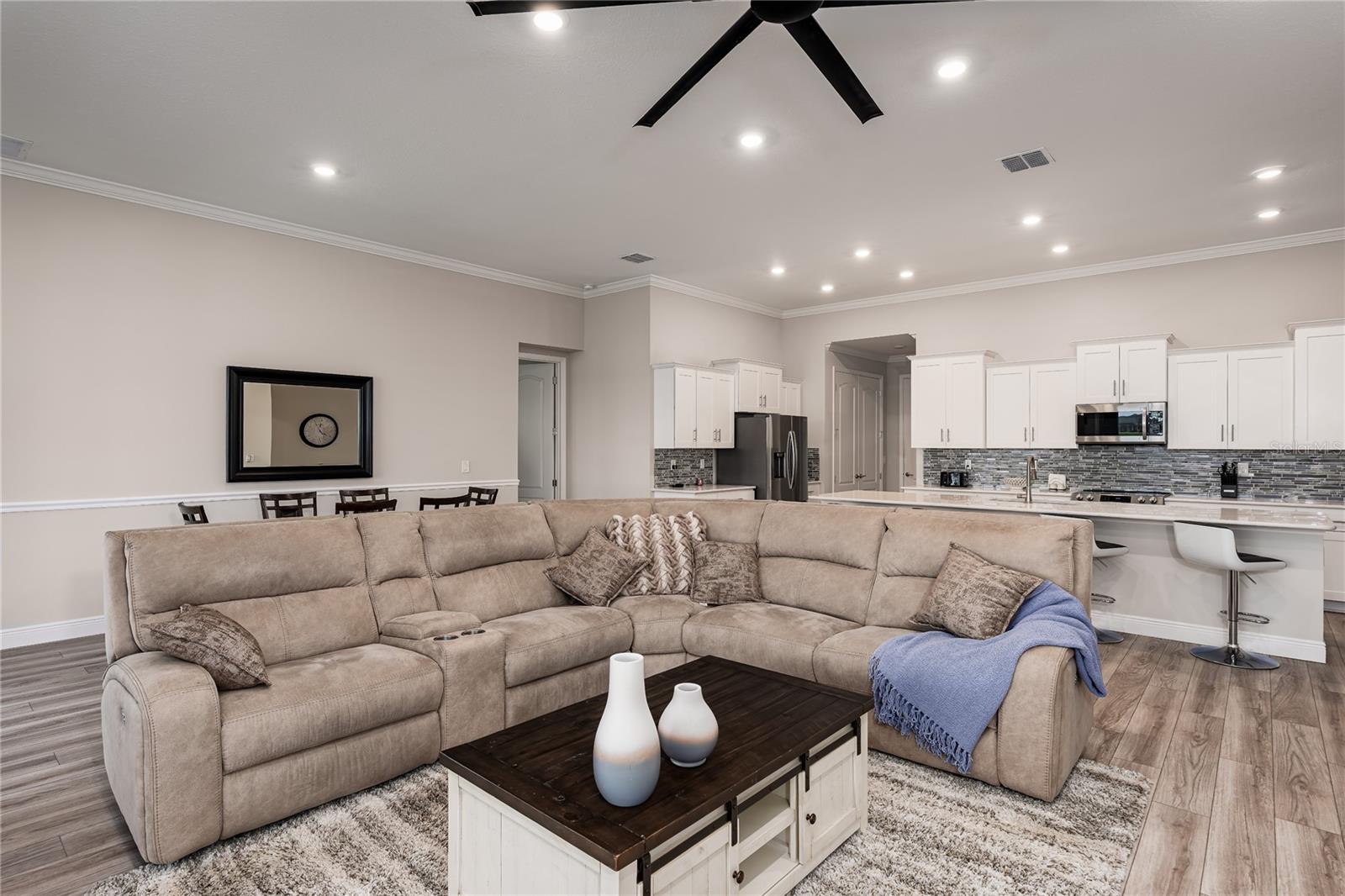 TWIN RIVERS PH V-A4 - Residential