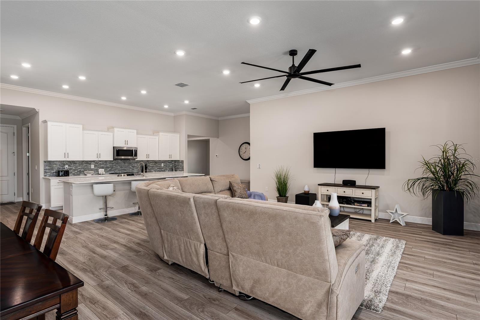 TWIN RIVERS PH V-A4 - Residential