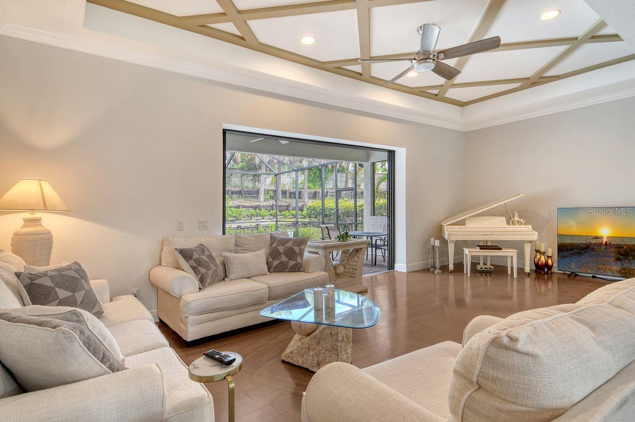 RIVA TRACE - Residential