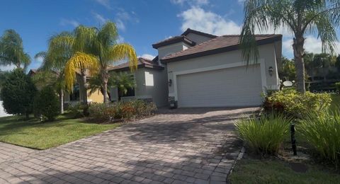 Photo of 8044 Rio Bella Place, Bradenton, FL 34201 (MLS # A4667567)