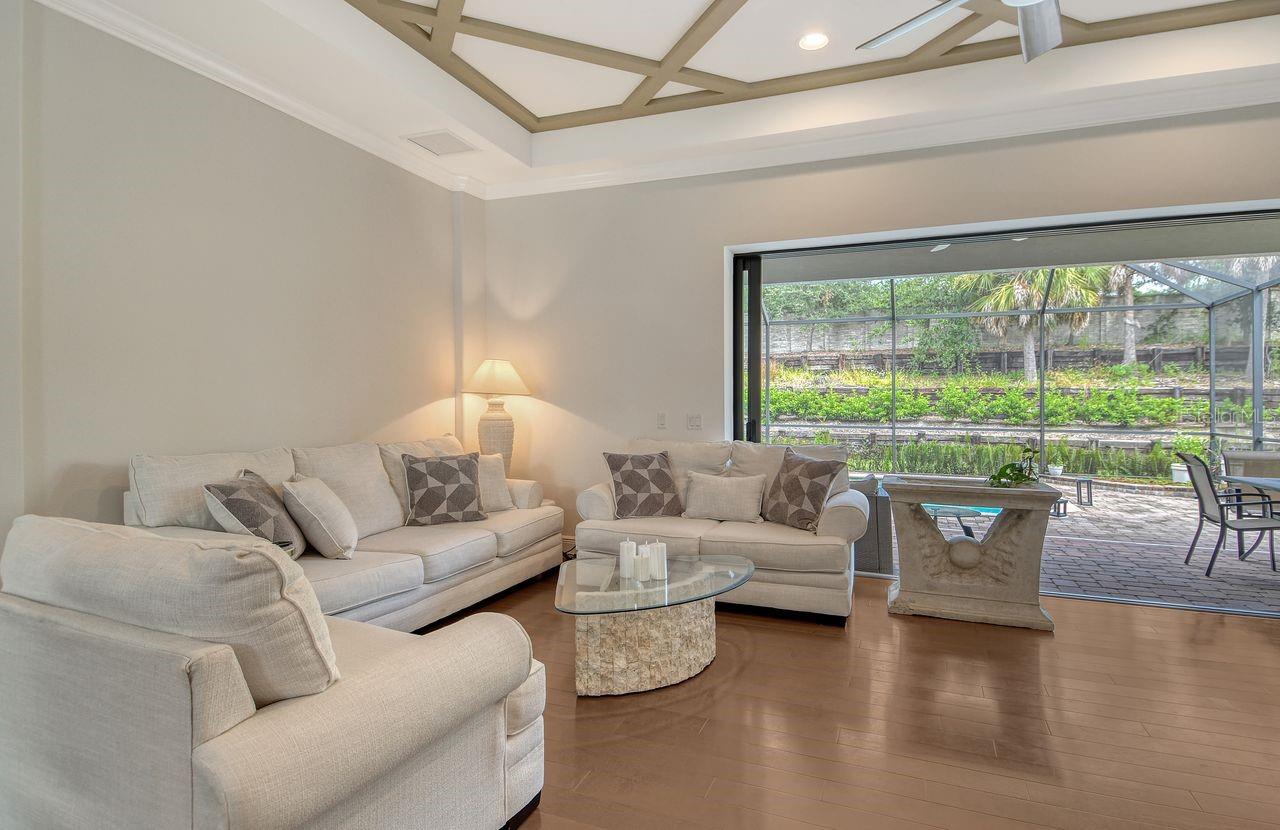 RIVA TRACE - Residential