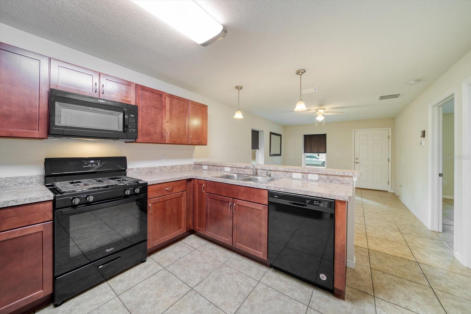 LARGO HEIGHTS REV - Residential