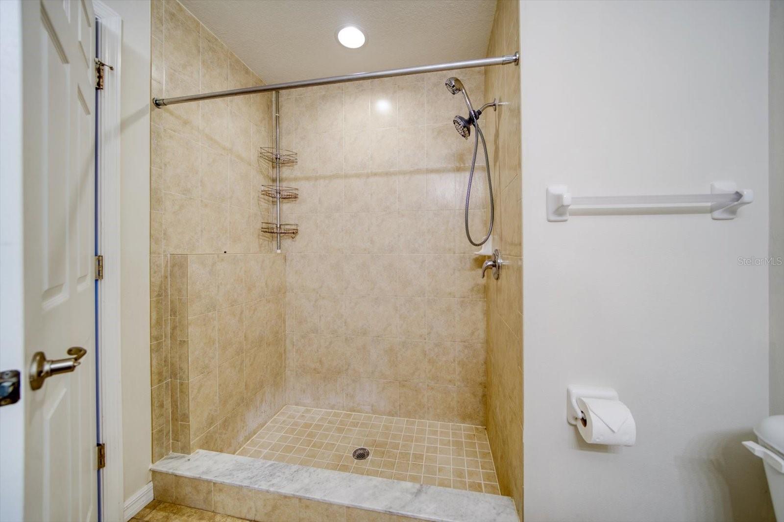 LARGO HEIGHTS REV - Residential