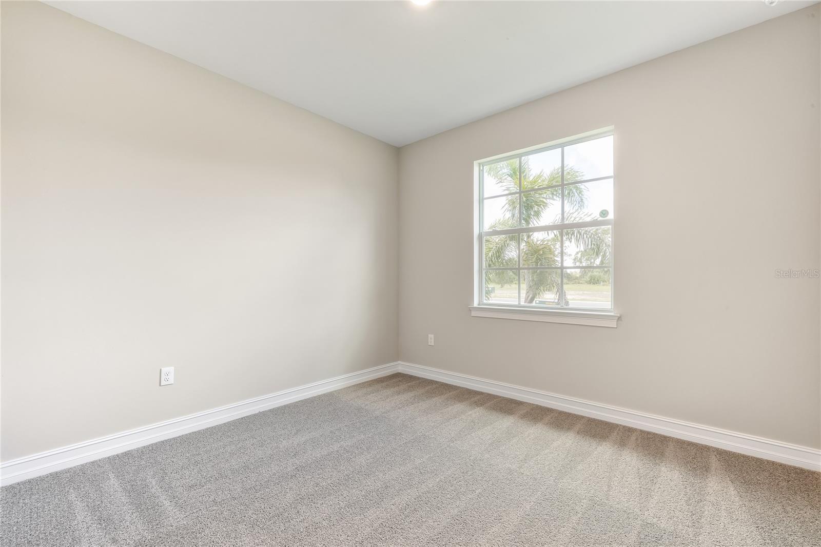 CORAL LAKES - CORAL CREEK - Residential