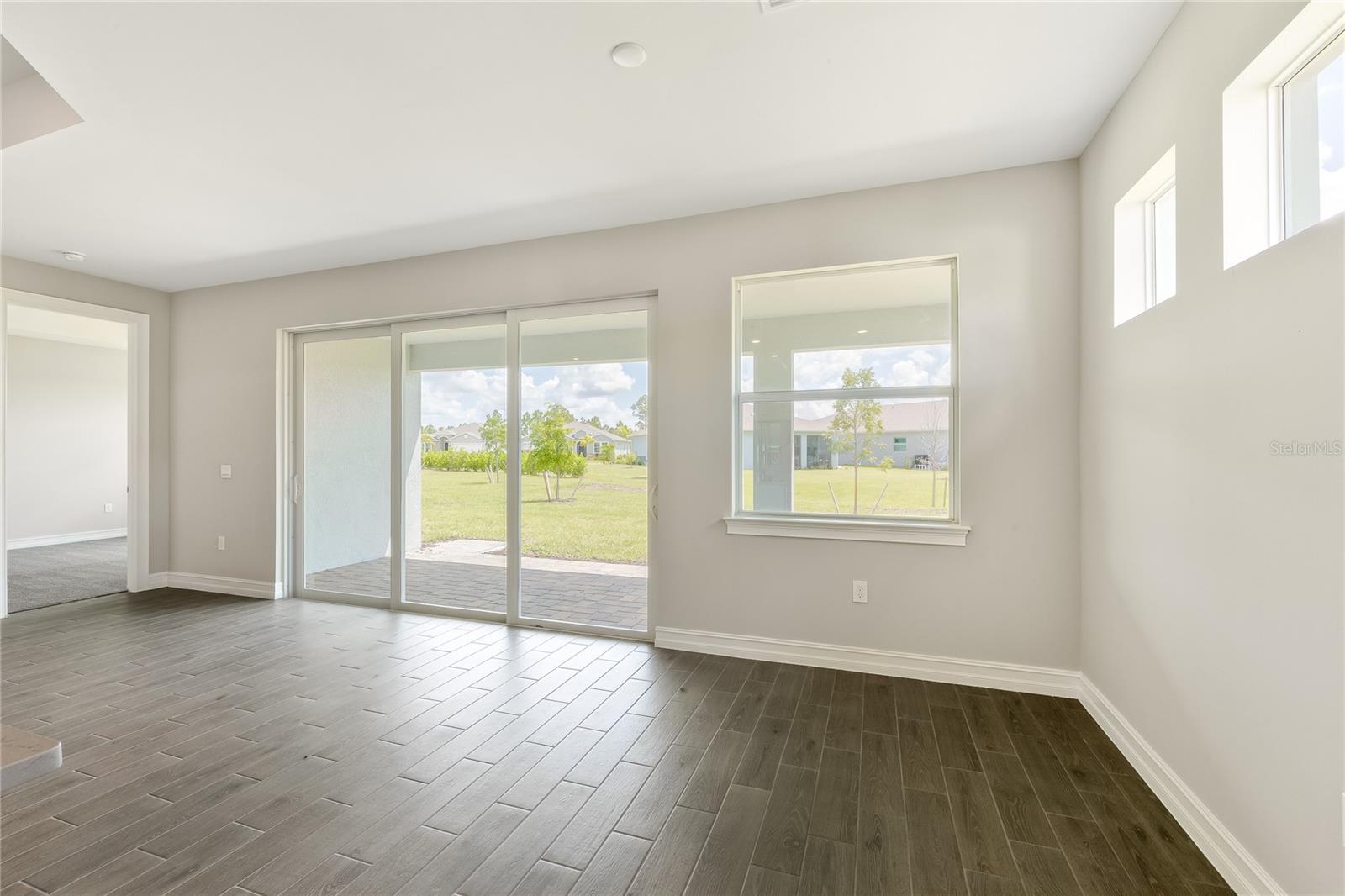 CORAL LAKES - CORAL CREEK - Residential