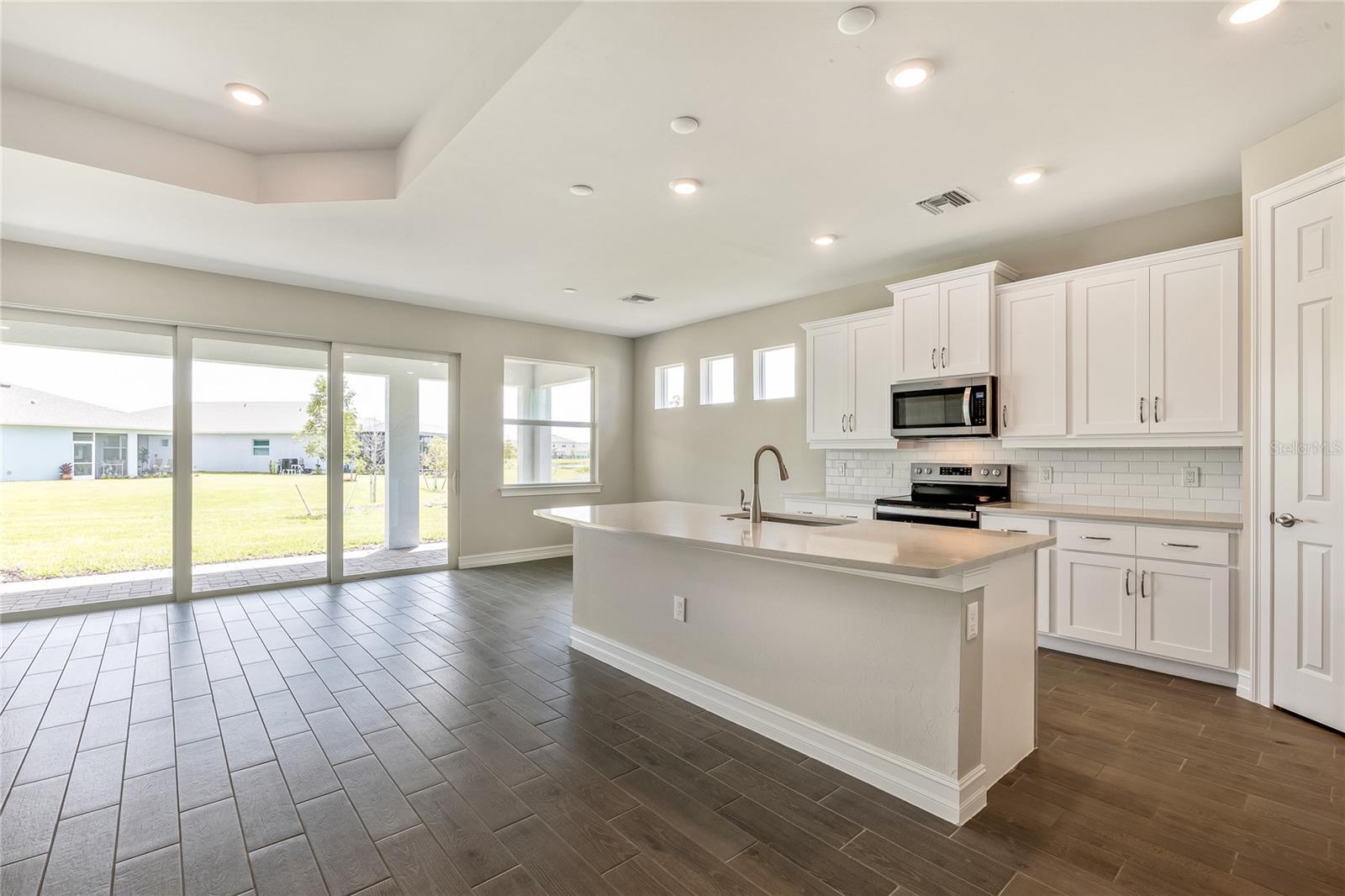 CORAL LAKES - CORAL CREEK - Residential