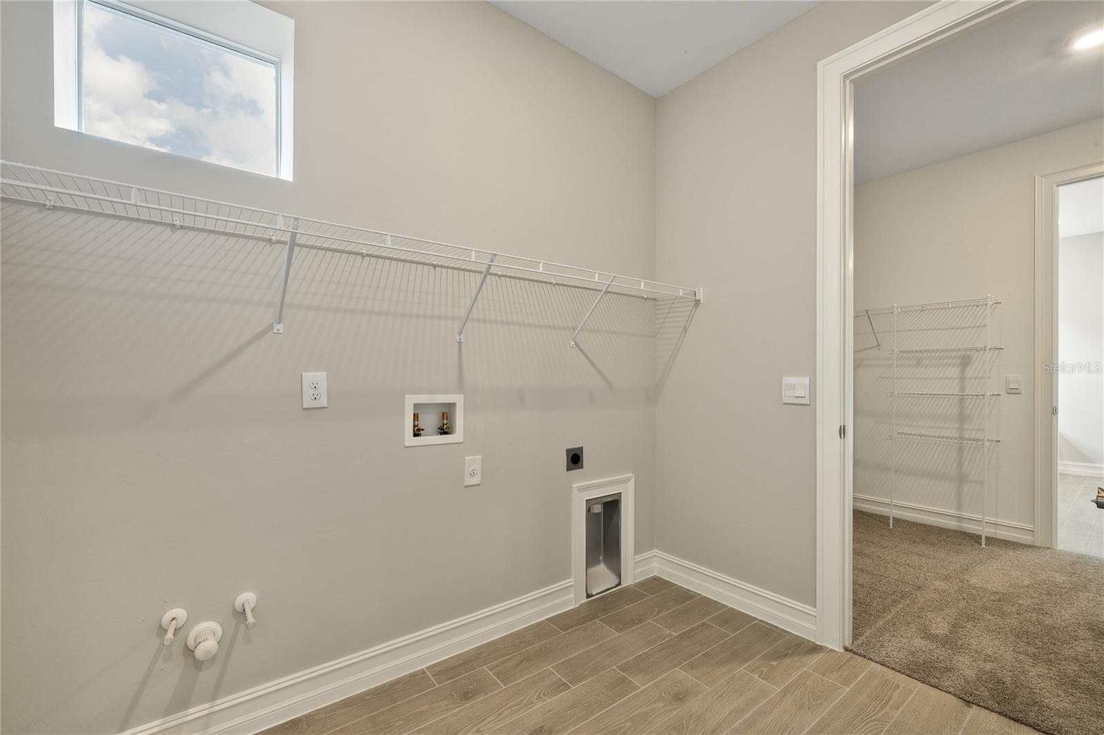 CORAL LAKES - CORAL CREEK - Residential