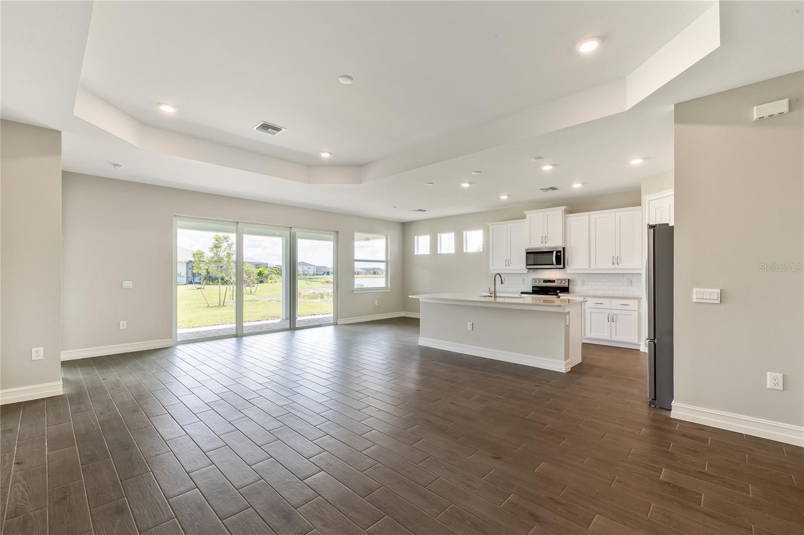 CORAL LAKES - CORAL CREEK - Residential