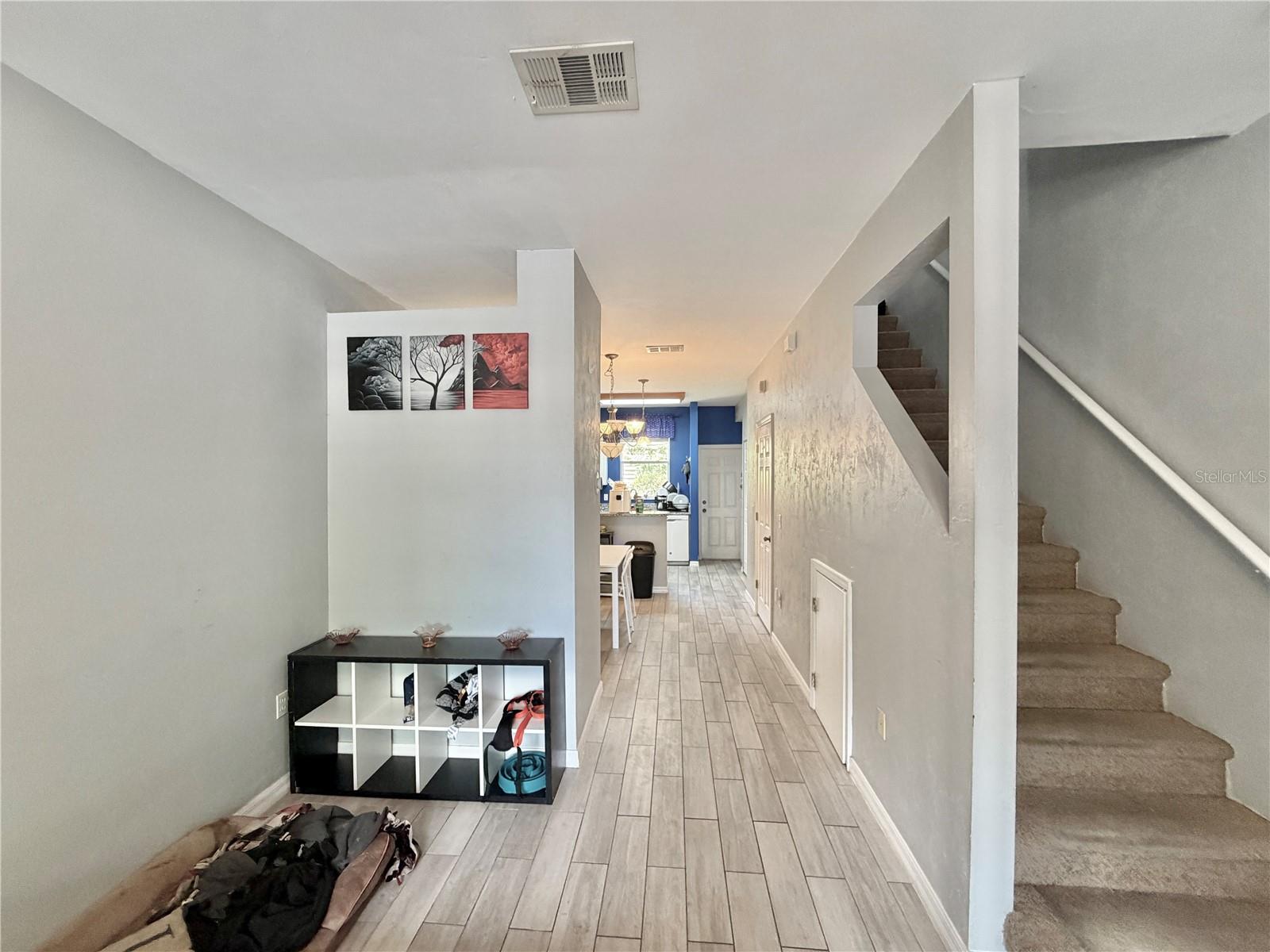 VICTORIA STATION - Residential