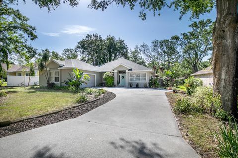 Photo of 2623 Gables Drive, Eustis, FL 32726 (MLS # O6306629) Photo of 2623 Gables Drive, Eustis, FL 32726 (MLS # O6306629)