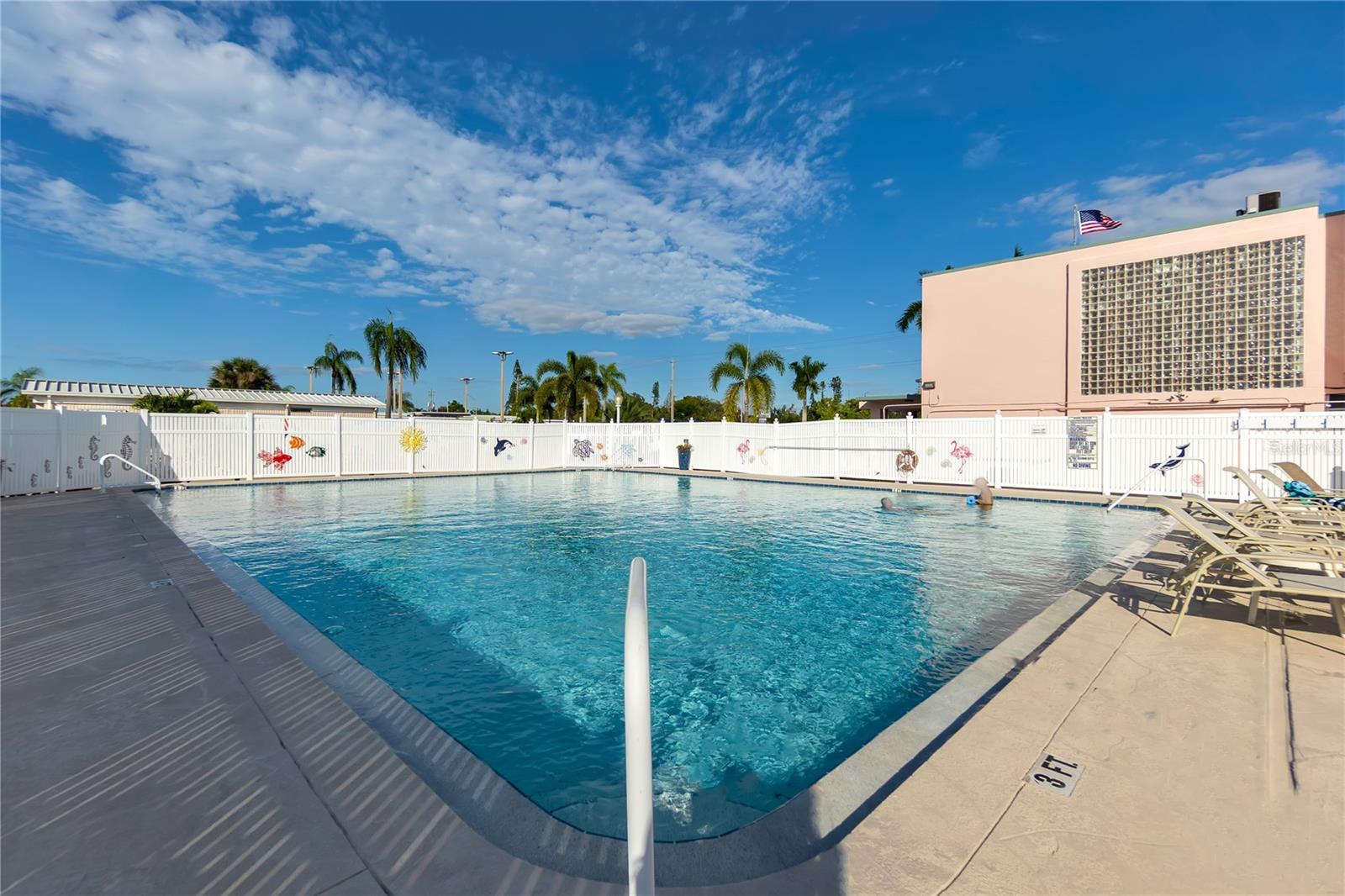 BRADENTON TROPICAL PALMS CO-OP - Residential