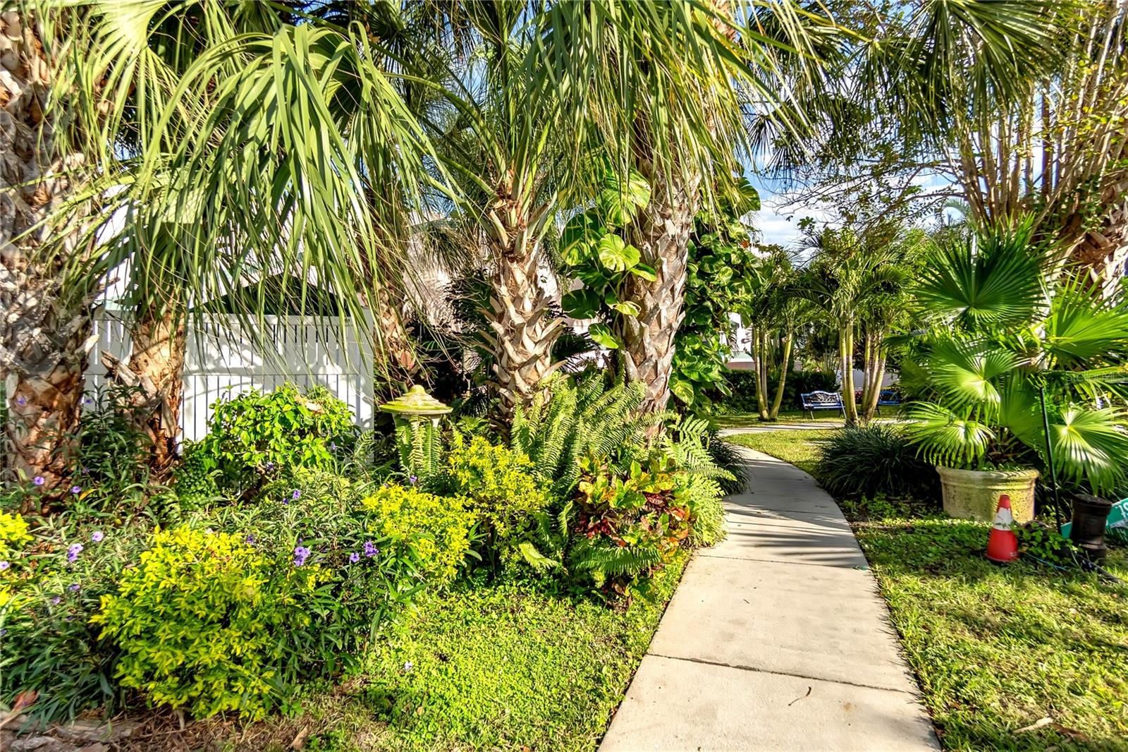 BRADENTON TROPICAL PALMS CO-OP - Residential