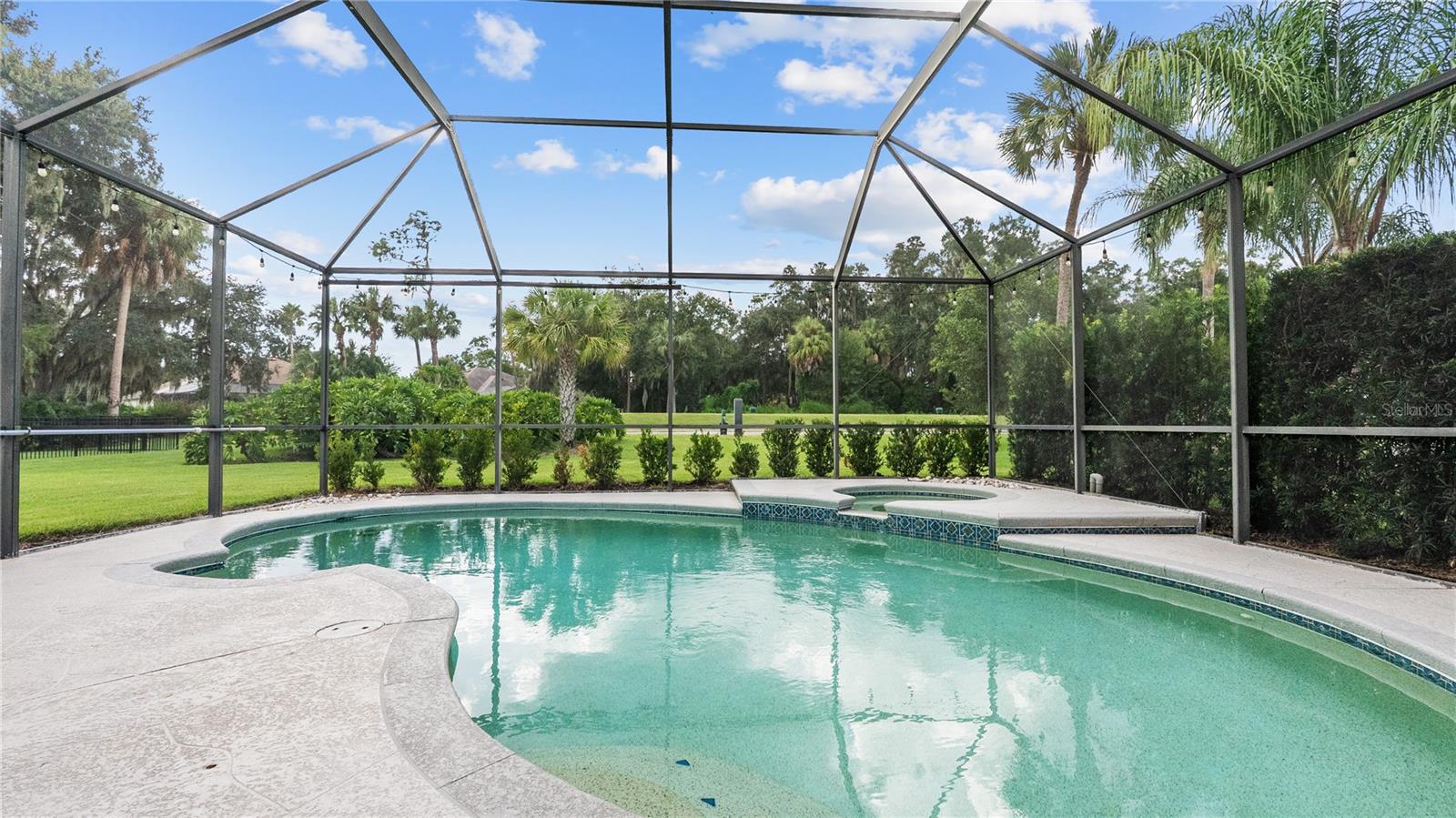 5924 CHERRY OAK DRIVE