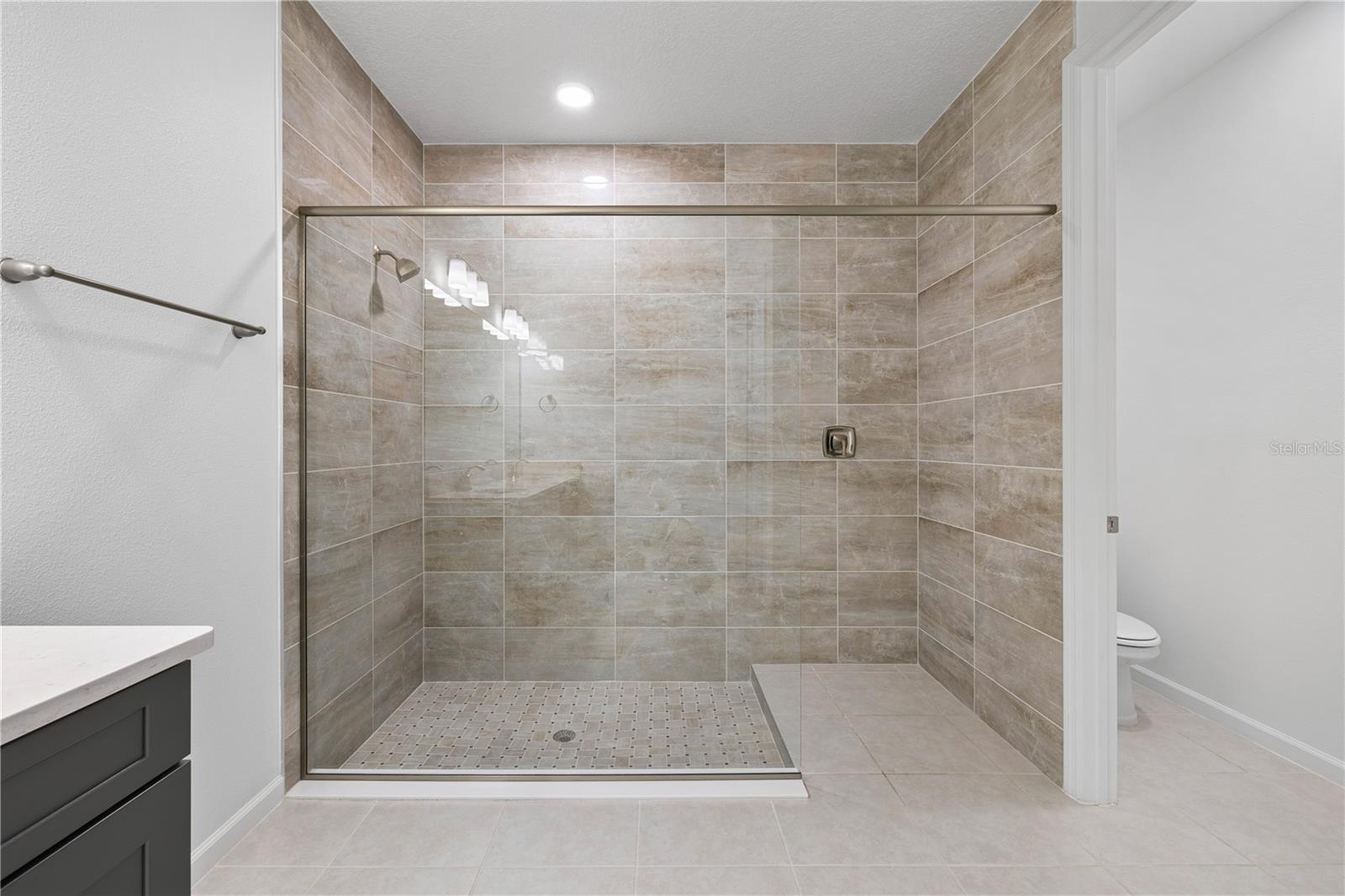 LAKE STAR/OVATION PH 1B - Residential