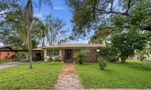 Photo of 500 W Davis Boulevard, Tampa, FL 33606 (MLS # TB8544692)