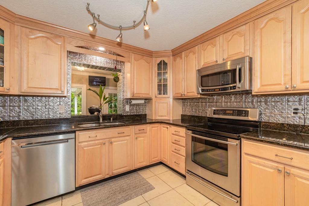 FLORIDA ORANGE GROVE - Residential