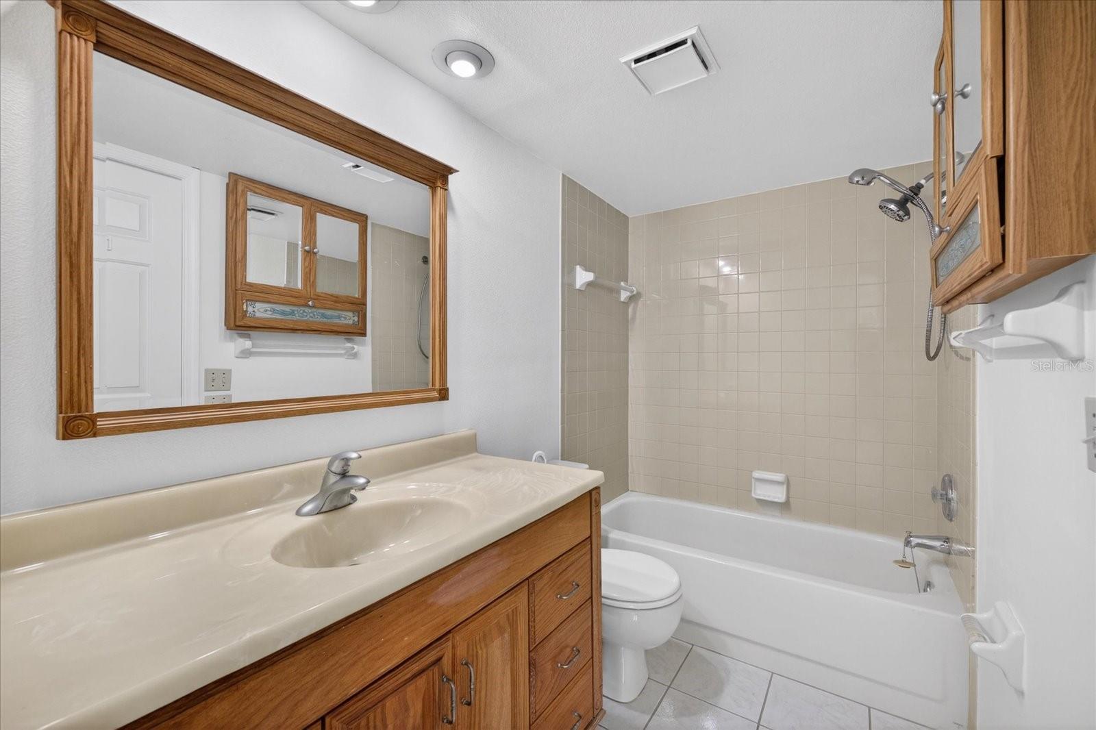 SPRING HAVEN CONDO PH 01 - Residential