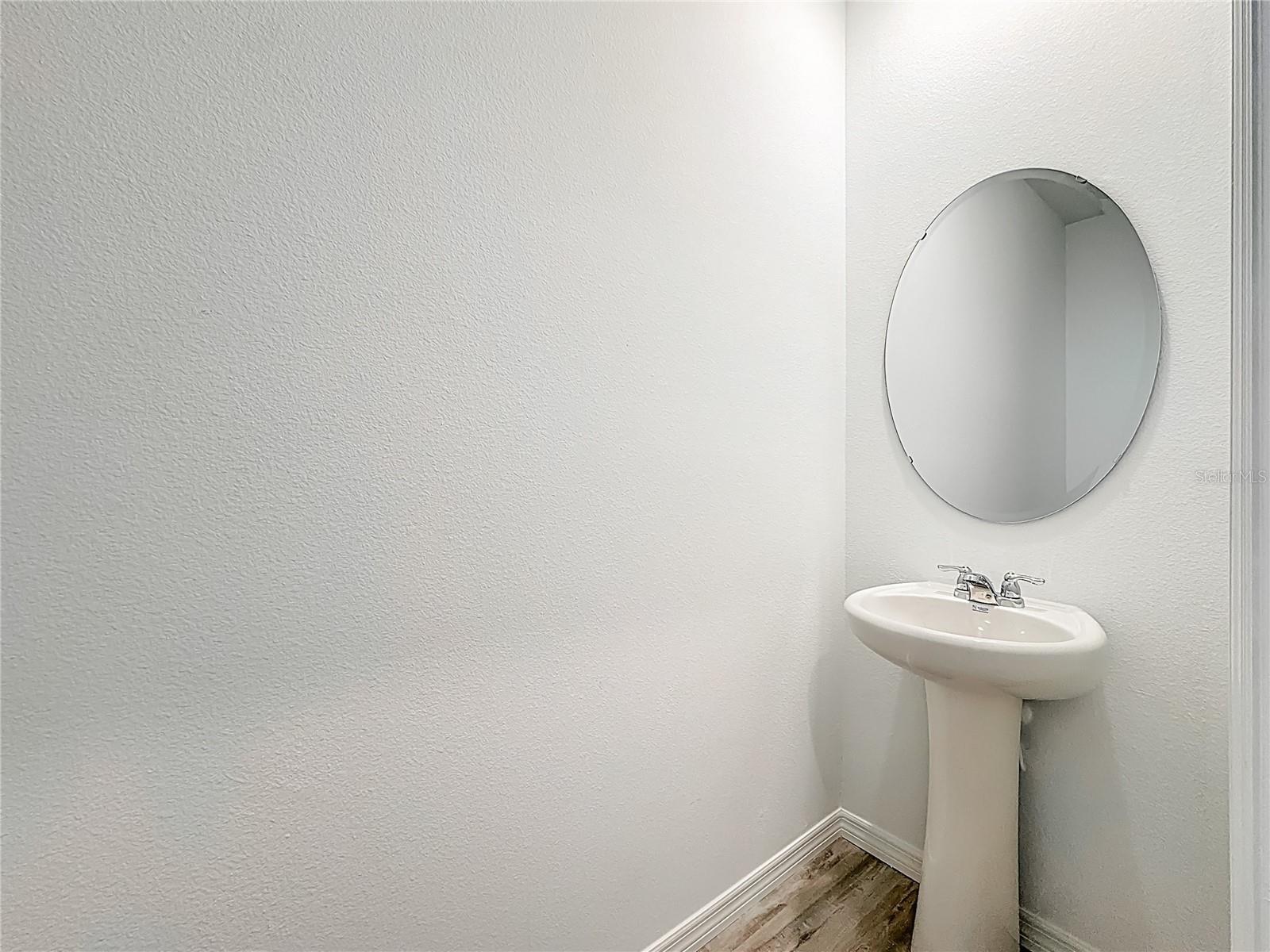 BRENTWOOD TOWNHOMES - Residential Lease