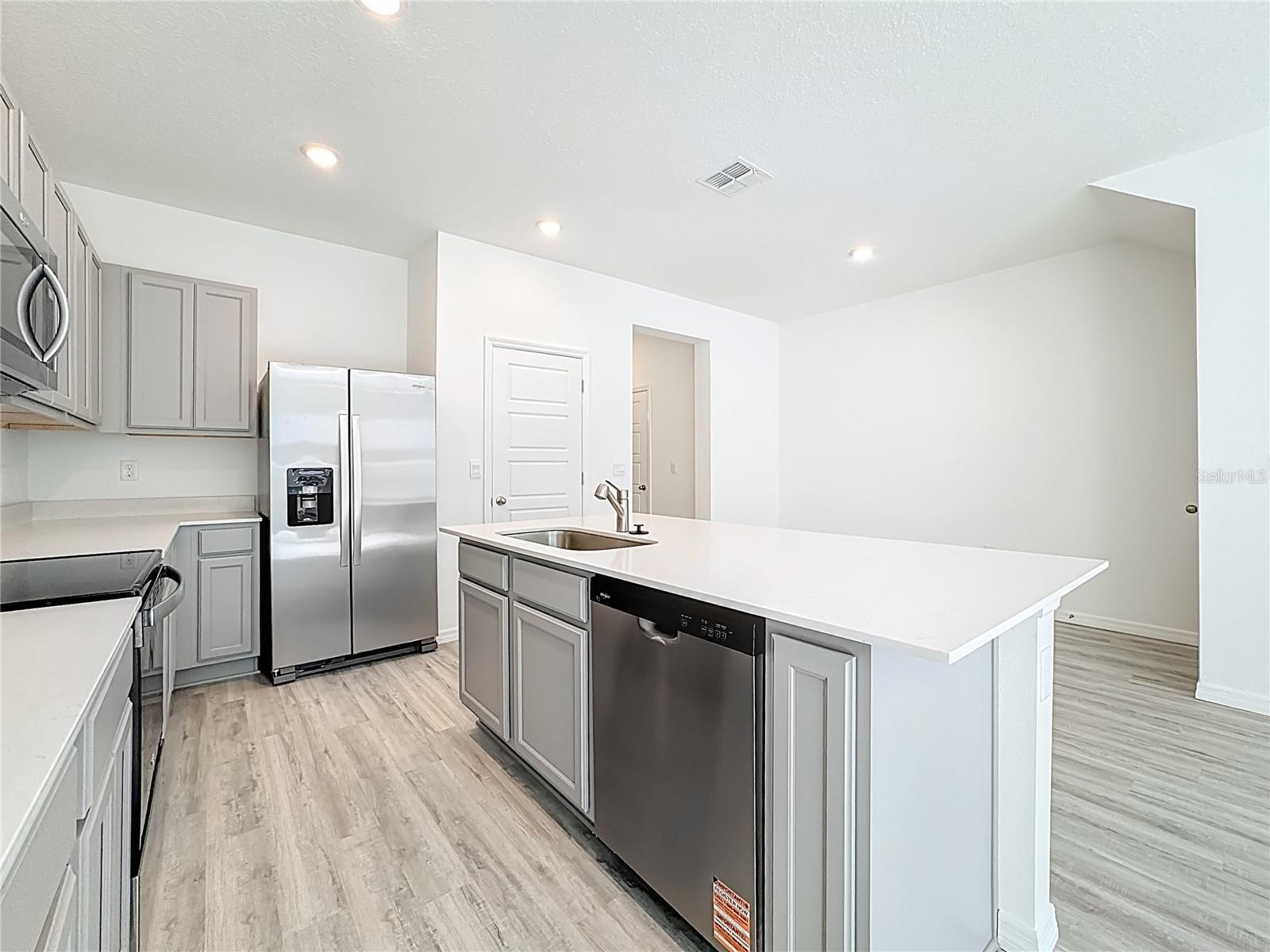 BRENTWOOD TOWNHOMES - Residential Lease