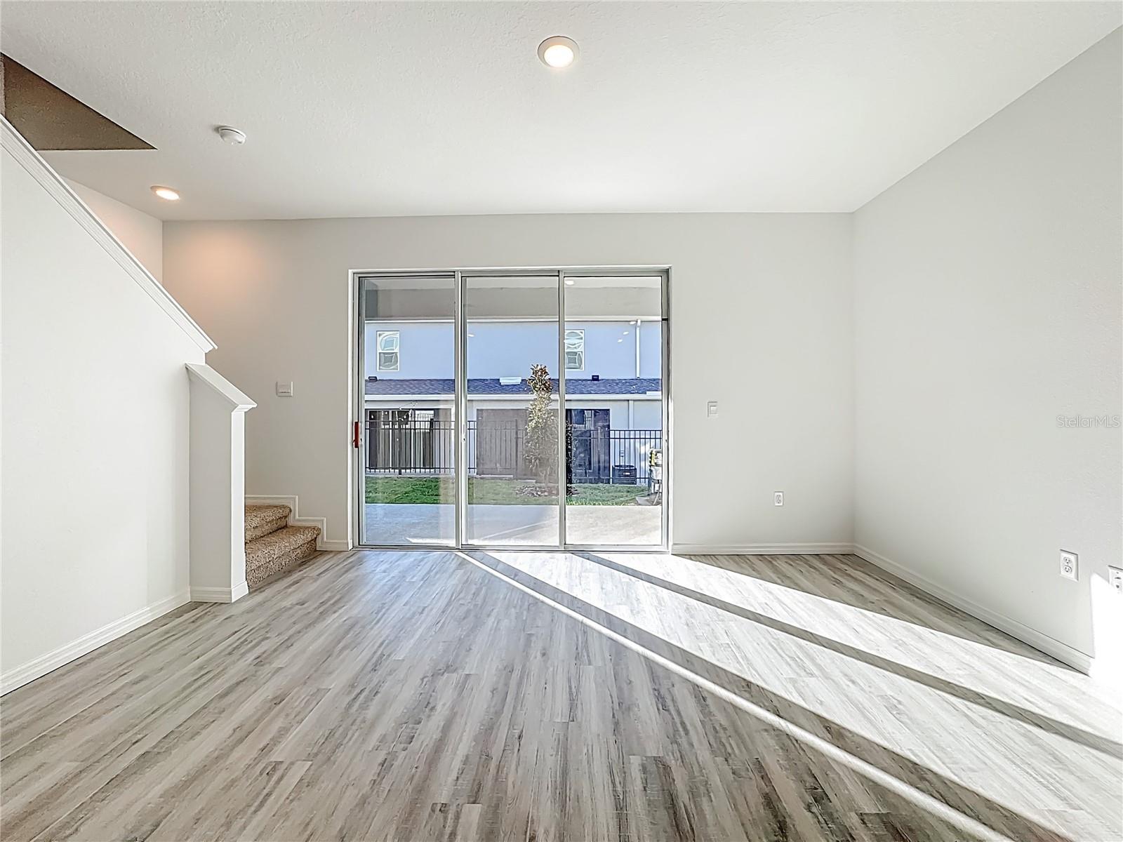 BRENTWOOD TOWNHOMES - Residential Lease