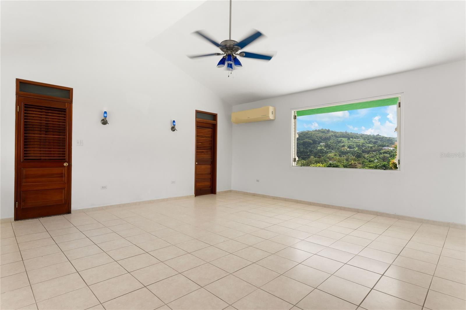 59 VILLAS DEL REY - Residential